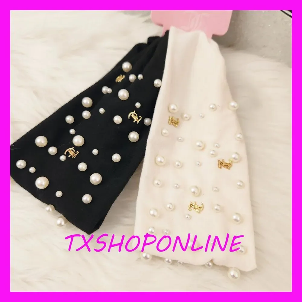 💗💖Couture 2 pack Pearl Gold JC Logo Charms Headbands💖 💗NWT